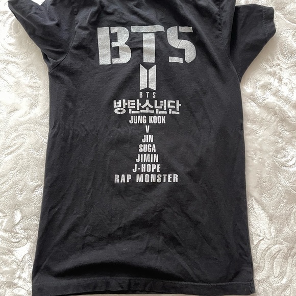 BTS concert shirt - Picture 1 of 6